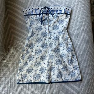 With Jean Sabrin dress, size small, blue & white